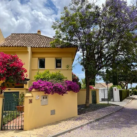 Golf In Marbella, Frontline Golfvilla In Rioreal Golf * 马尔韦利亚